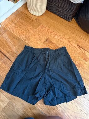 GAP Black Relaxed Bermuda Shorts with Pleats